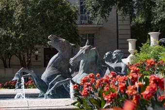 Littlefield-Fountain-2023-Fall-with-clouds-248426.jpg